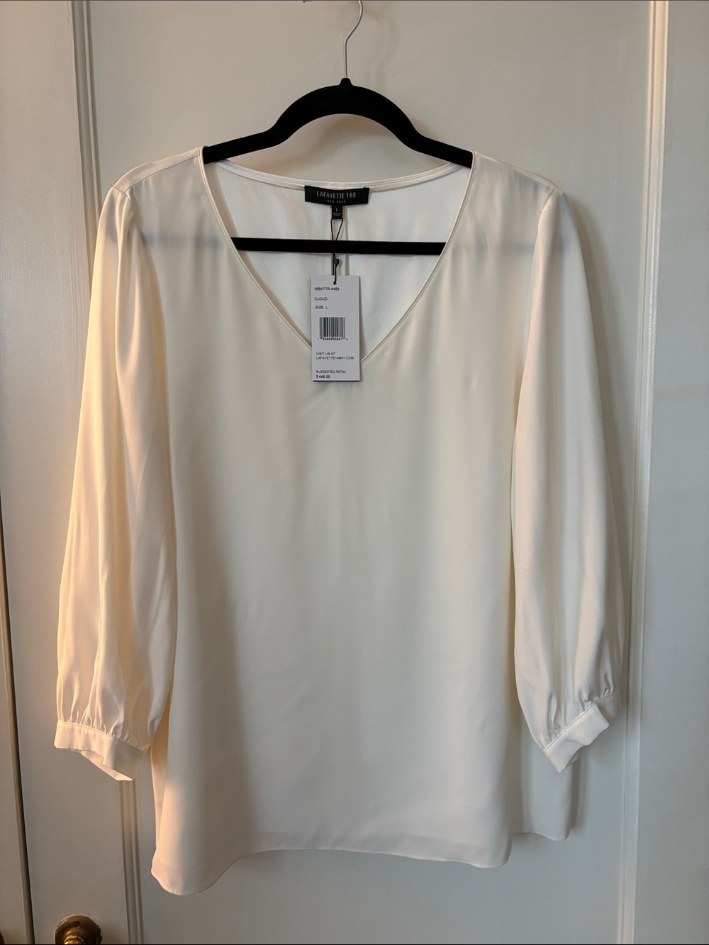 100% Silk Lafayette 148 New York Ivory V-Neck Long Sleeve Blouse